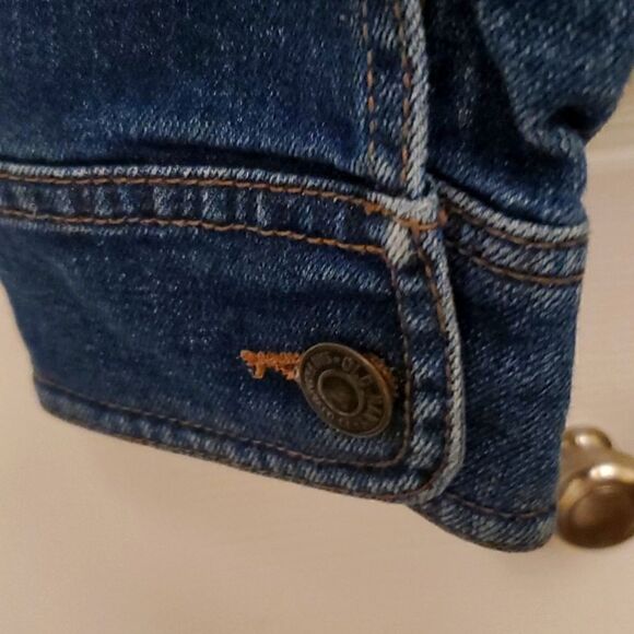 Old Navy denim jacket, size medium - Picture 5 of 6